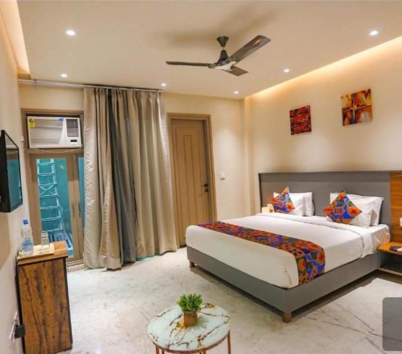 Hotel Global Corporate Noida Dış mekan fotoğraf